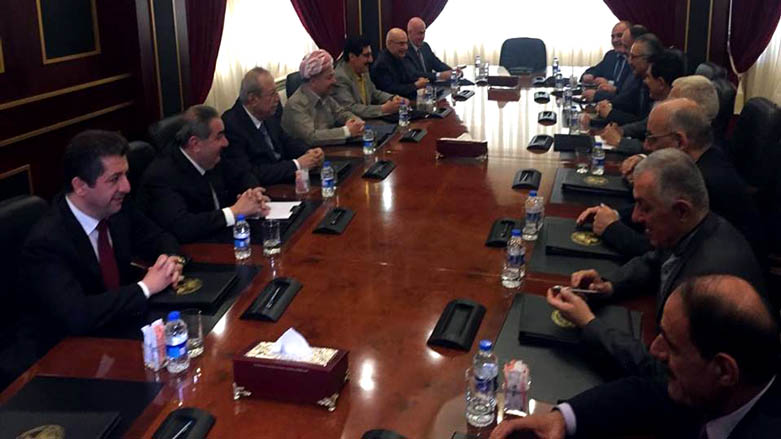 كۆبوونەوەی مەكتەبی سیاسی پارتی و یەكێتی بە سەرۆكایەتی بارزانی دەستیپێكرد